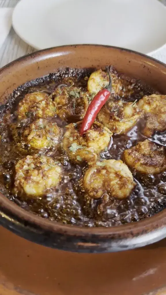 Hermanos Tapas and Wine Bar_Philippines_slider_image_2