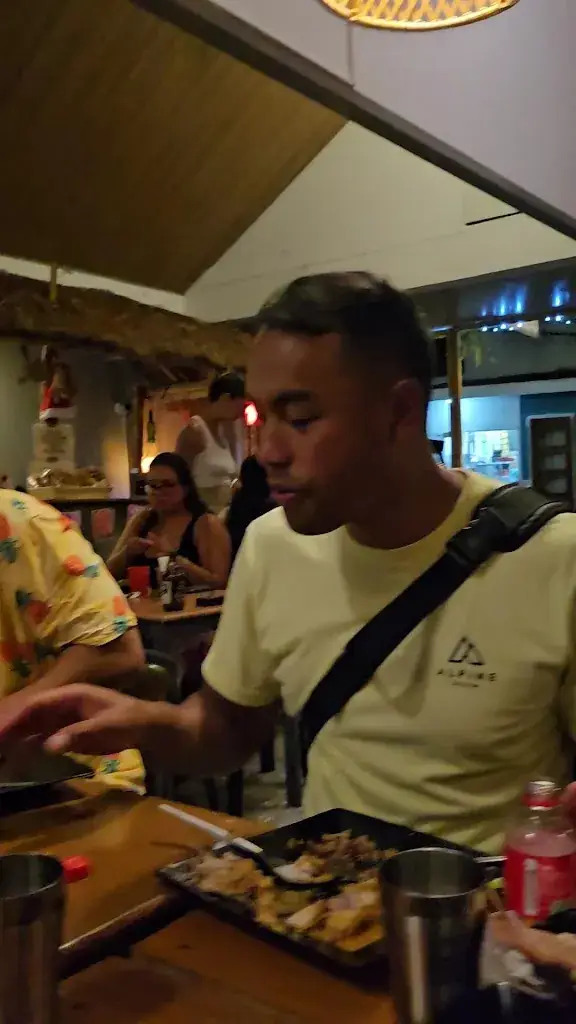 UMAMIKUSINA RESTAURANT_Philippines_slider_image_2