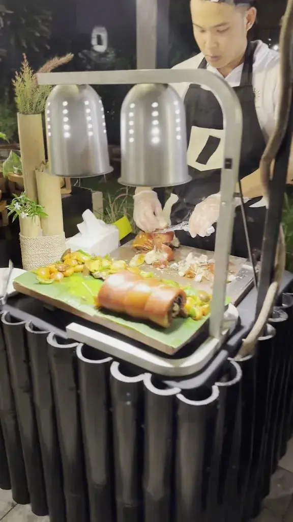 Hunt Restaurant - Coron_Philippines_slider_image_2