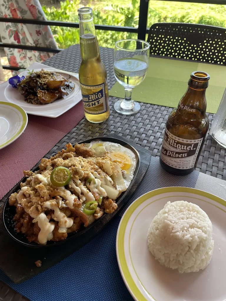 Janik H._KinaJohn Bar and Restaurant_Philippines_reseña