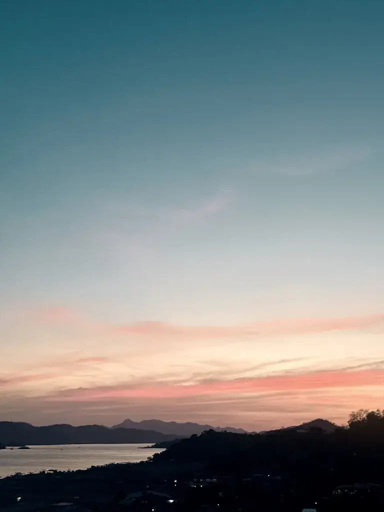 Jessica W_Lutgardo’s Restaurant and Sunset Bar_Philippines_review