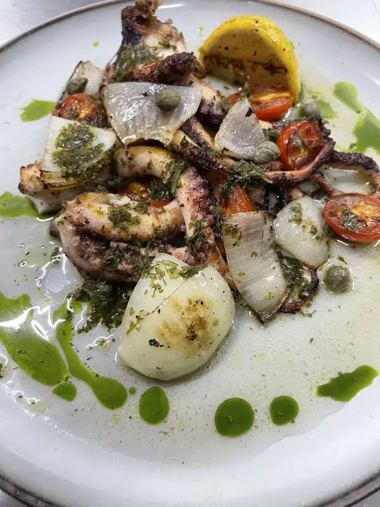 La Terrasse bistro Lounge rooftop Coron_Philippines_slider_image_3