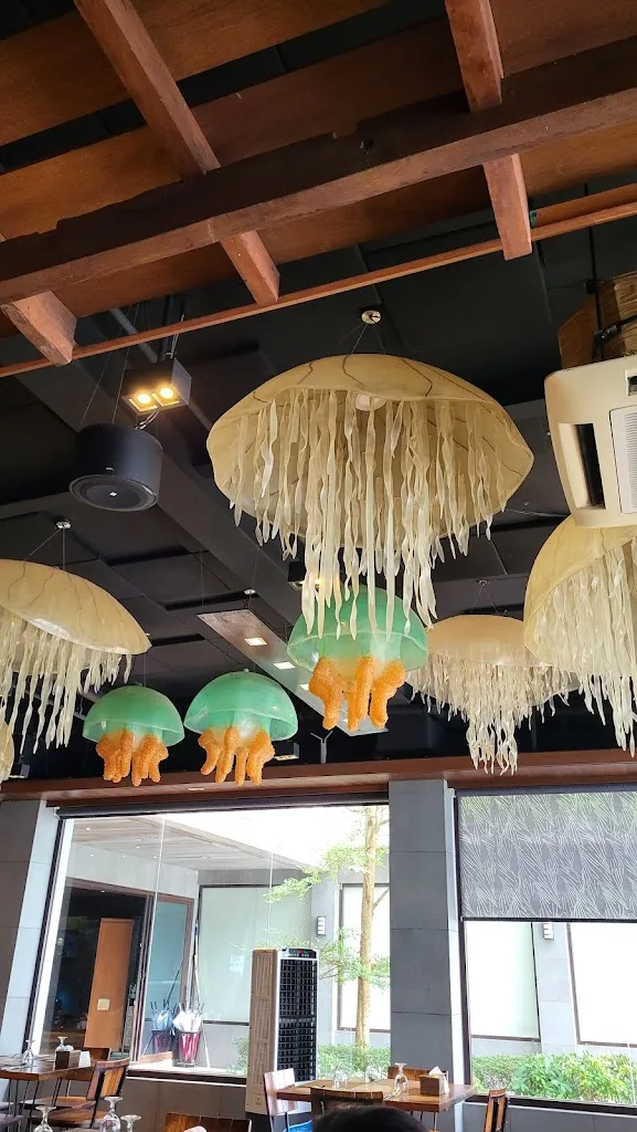 Baya Resto Lounge restaurant in Philippines