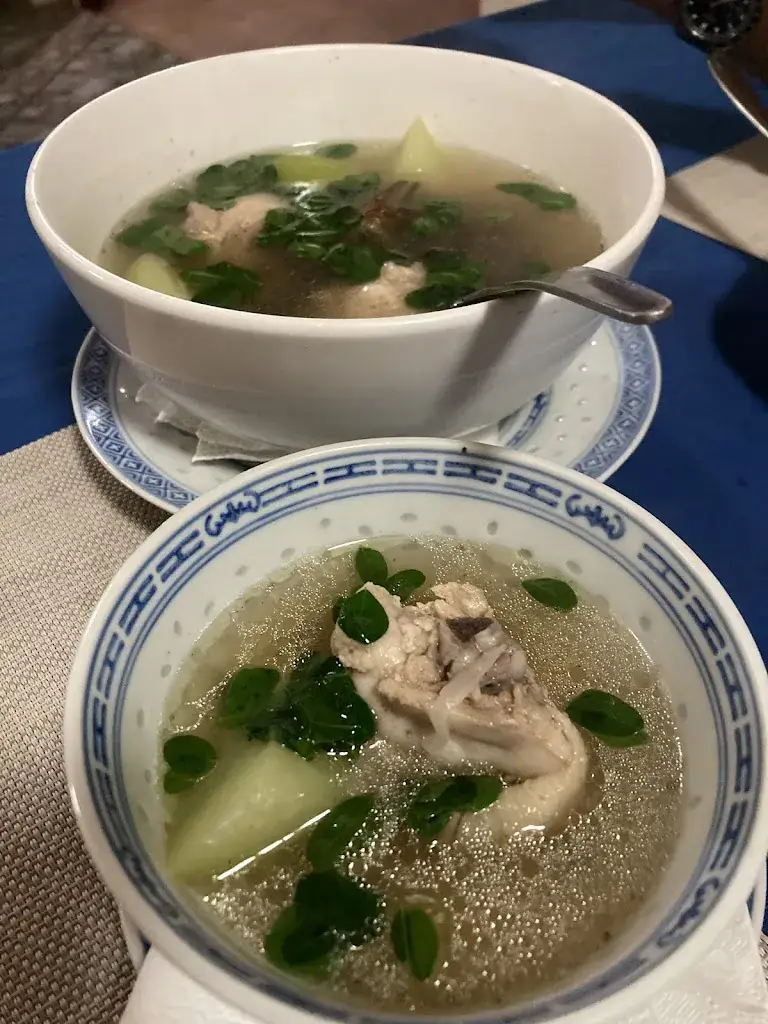 Winnie's Resturant_Philippines_slider_image_3