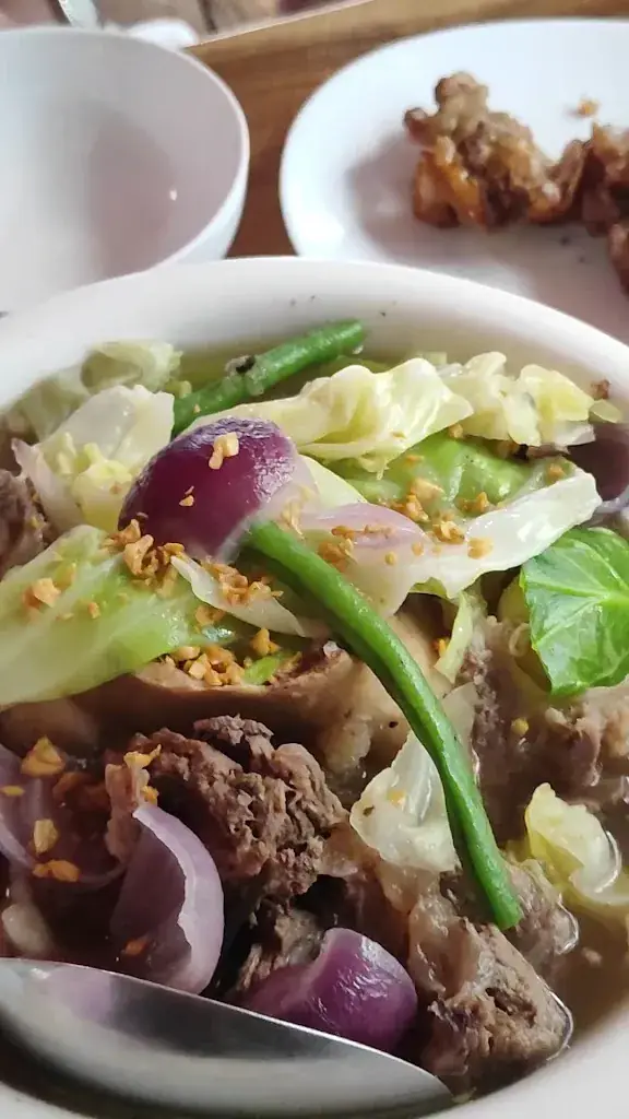 Carl’s BBQ_Philippines_slider_image_2