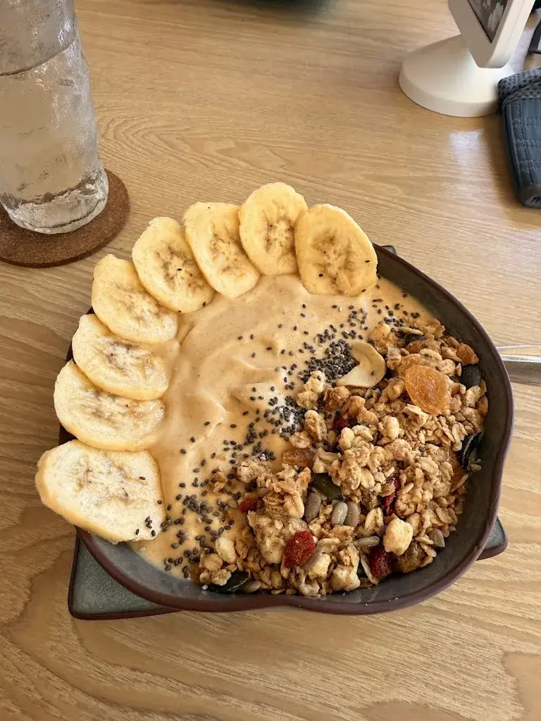 Frances Evans_bitter bean caffeine cabana coron_Philippines_recensione