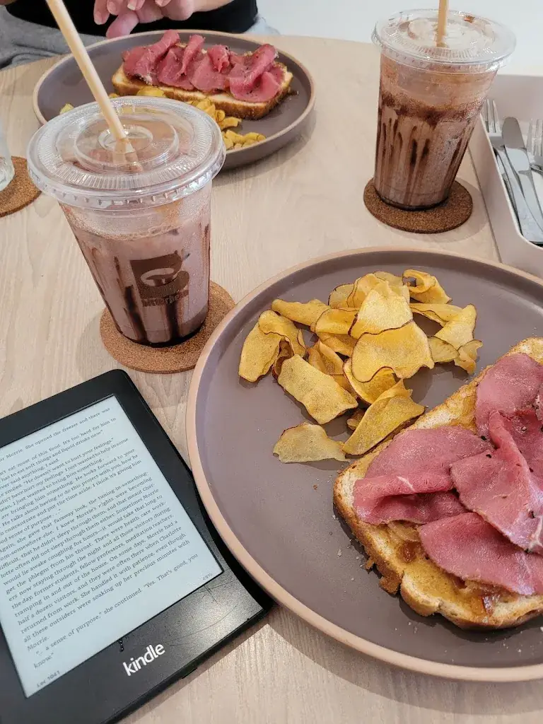 Totally Notkatie_bitter bean caffeine cabana coron_Philippines_recensione