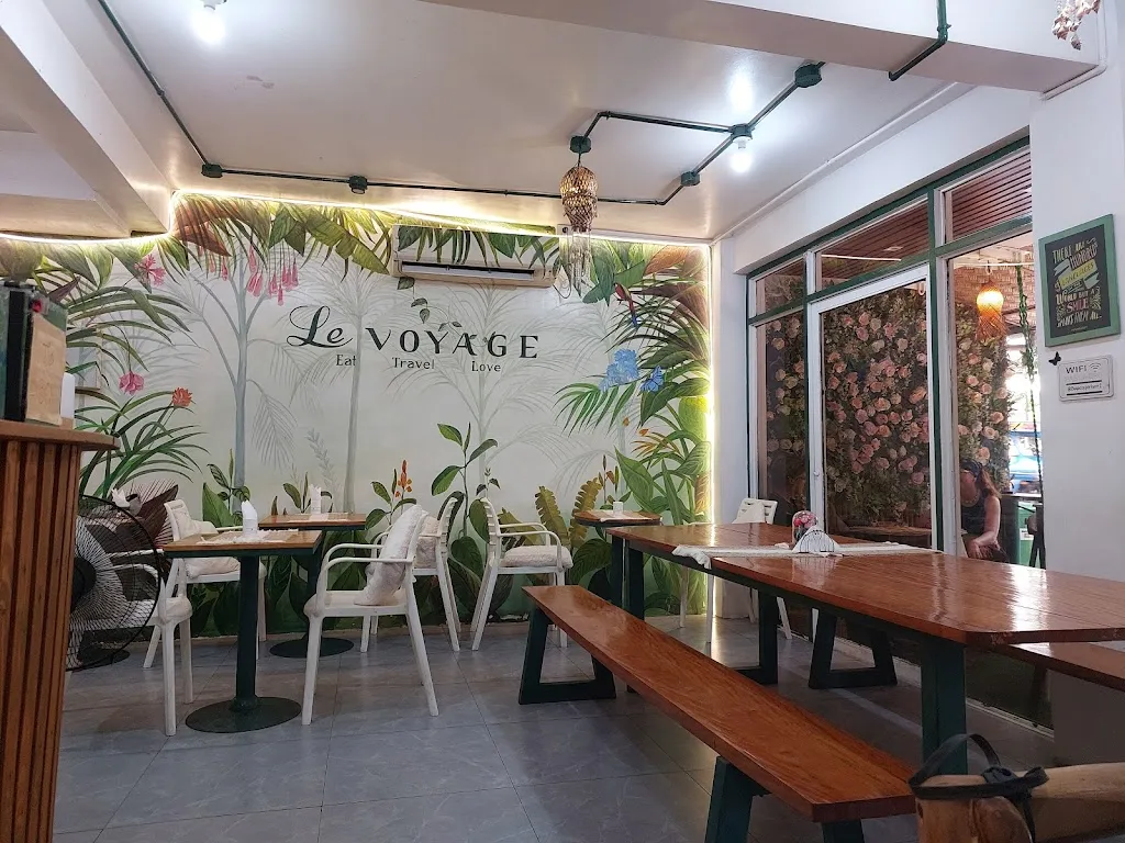 ia likes_eats_travels_Le Voyage_Philippines_reseña