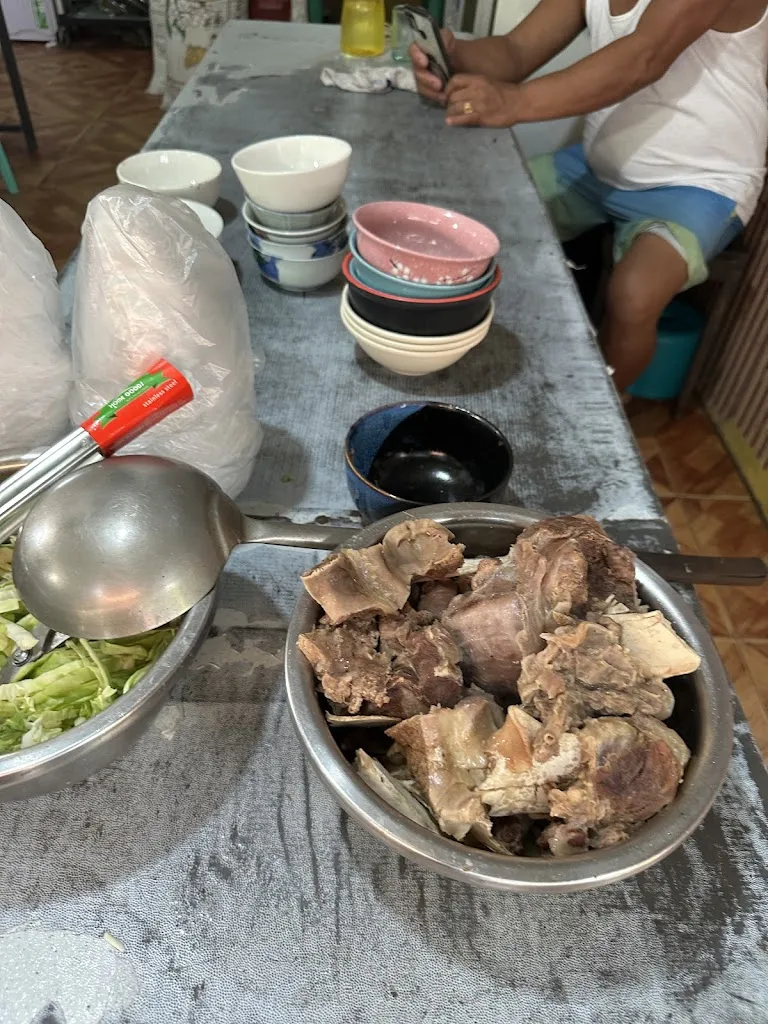 AVILES BULALOHAN restaurante en Philippines