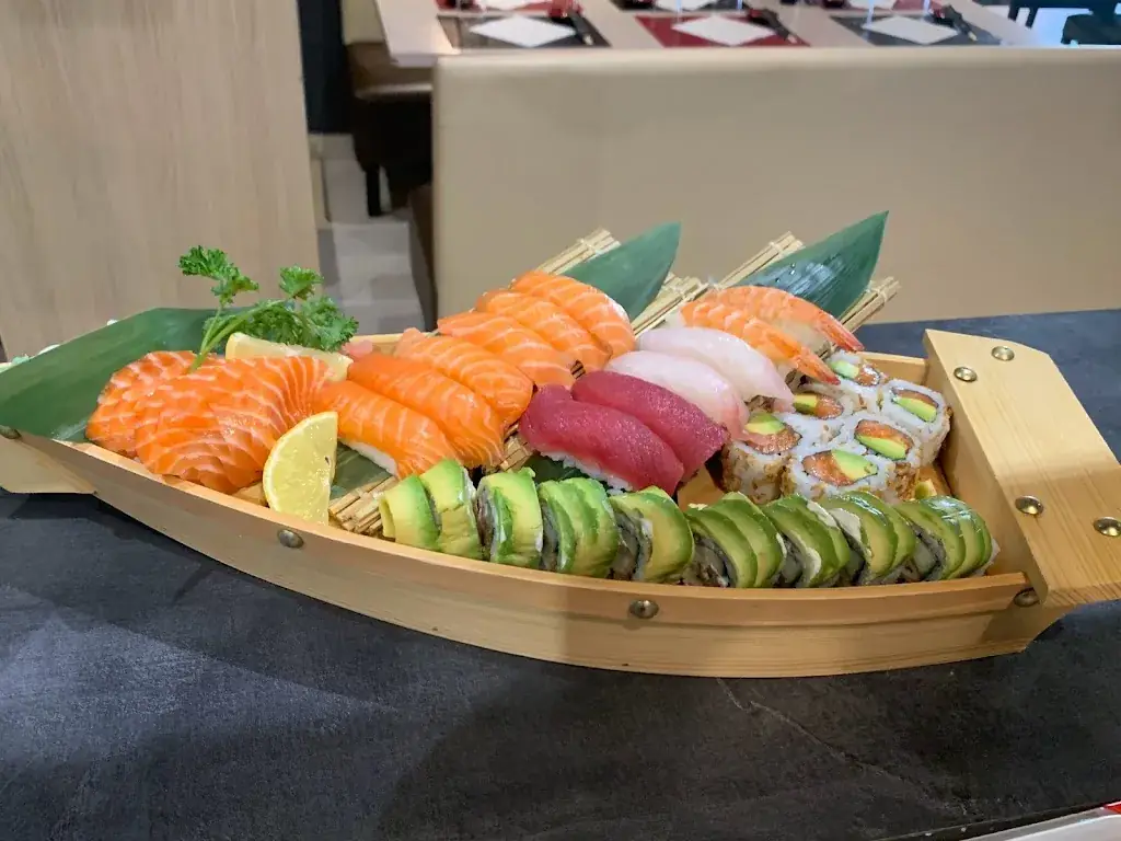 AKI SUSHI_38330_slider_image_2