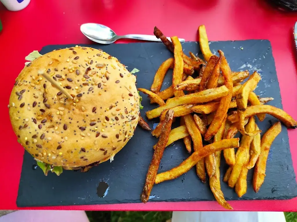 Alex MICHAUD_Ô BON SARTHOIS ( restaurant & traiteur )_Écommoy_review