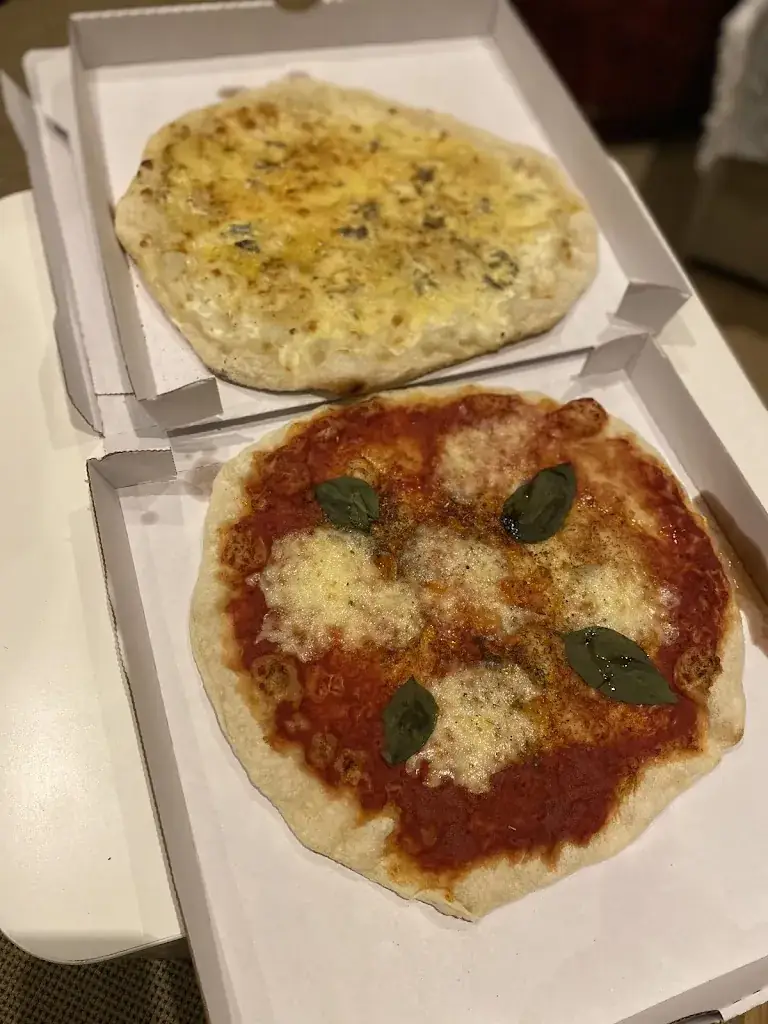 Zaynah DUSMEE_Le Grand Tipi Restauration - Food Truck_Écommoy_recensione