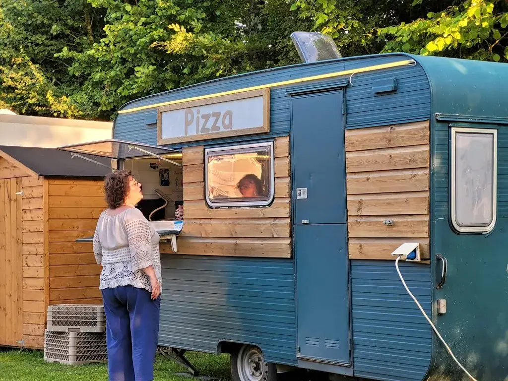 Ilona Galloyer_Le Grand Tipi Restauration - Food Truck_Écommoy_recensione