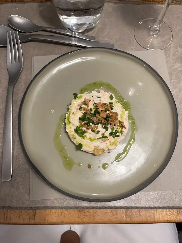 Jade Bonvallot_Les Pierres Tournantes..._Écommoy_review