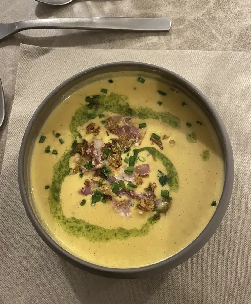 Adrien Mch_Les Pierres Tournantes..._Écommoy_review