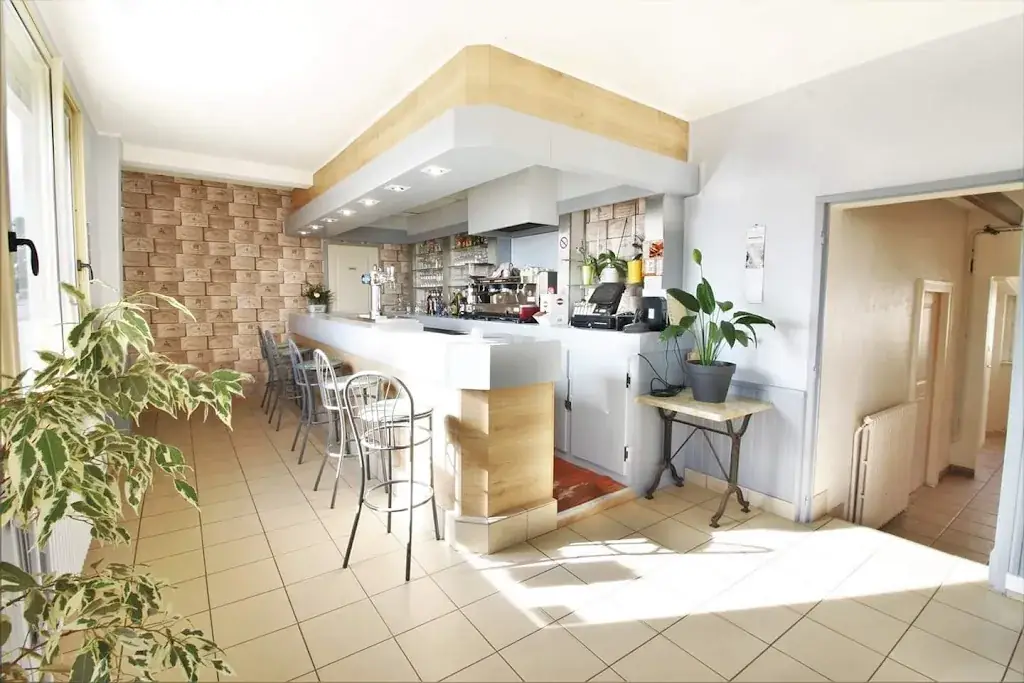 Les Lilas restaurant in Écommoy