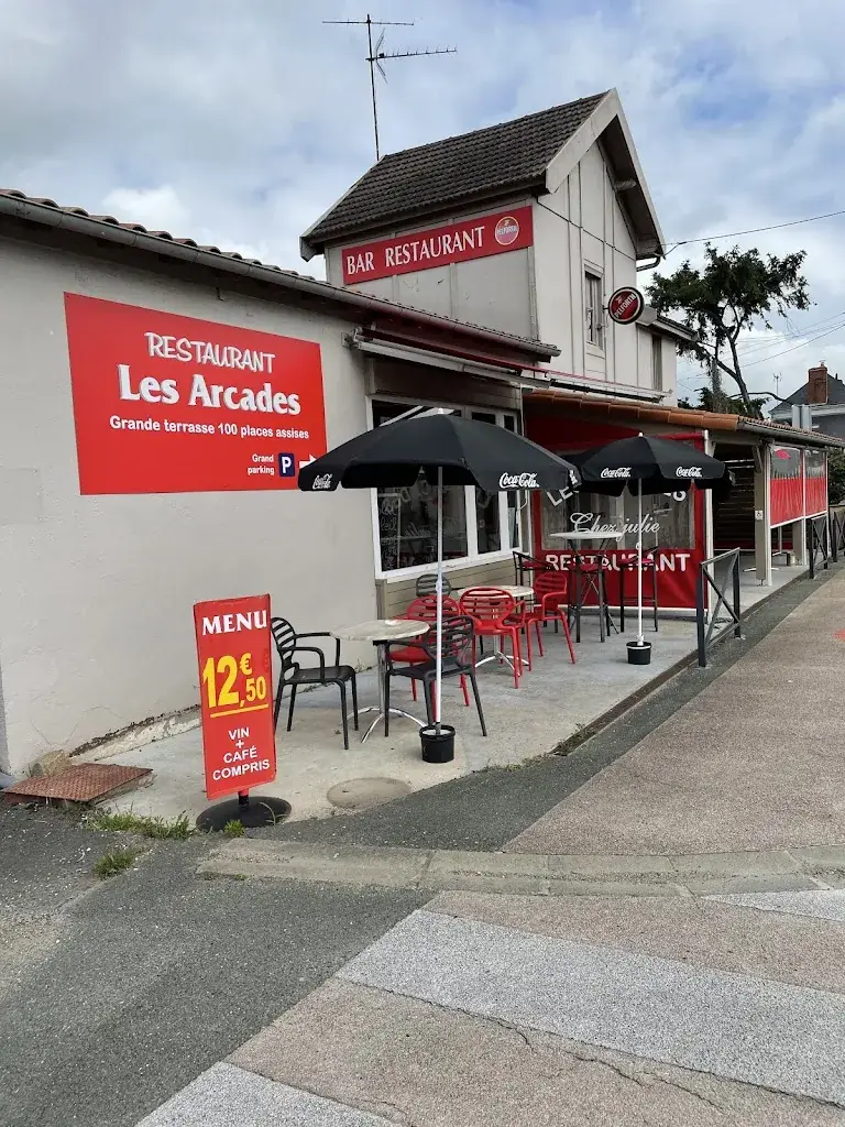 Restaurant Les Arcades restaurant à Écouflant