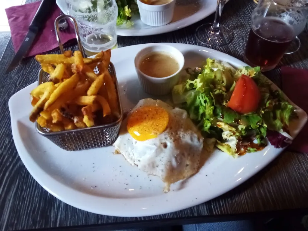 Brasserie La Terrasse restaurant à Évron