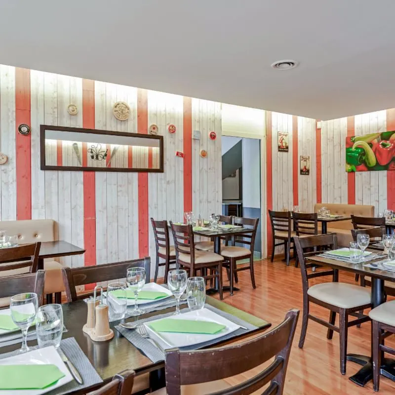 Hotel Brasserie de la Gare_Évron_slider_image_3