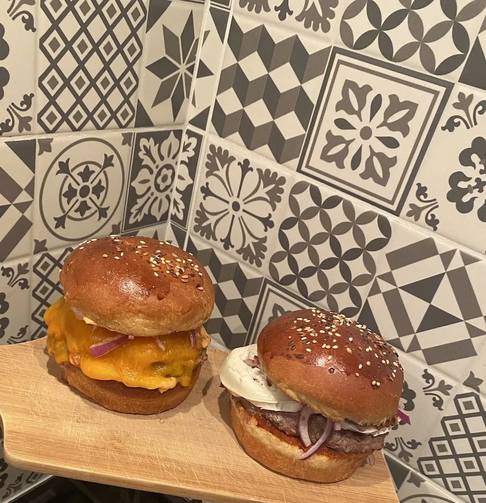 Ouest Burger_Falleron_slider_image_3