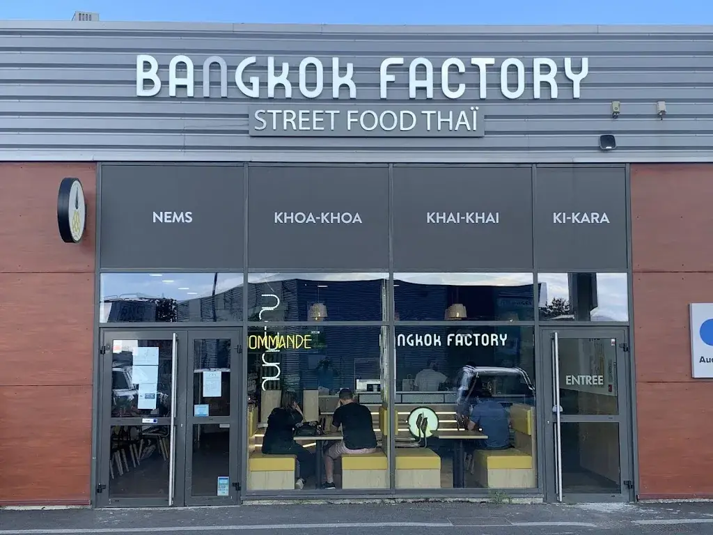 Anthony_Bangkok Factory - Andrezieux_Andrézieux-Bouthéon_recensione