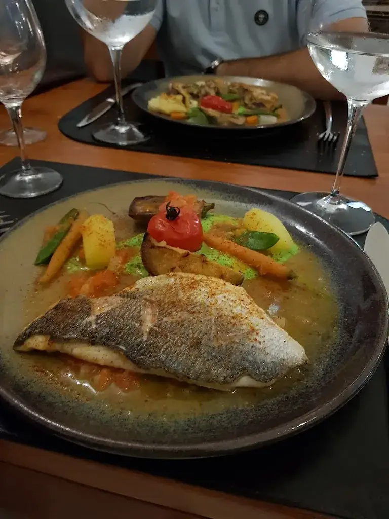 Menu_Restaurant La Petite France_Montélimar_immagine_6