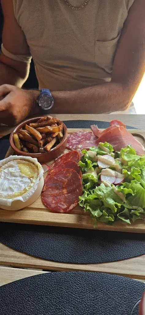 Joanne Bihler_Green's Restaurant & After-Work_Montélimar_avis