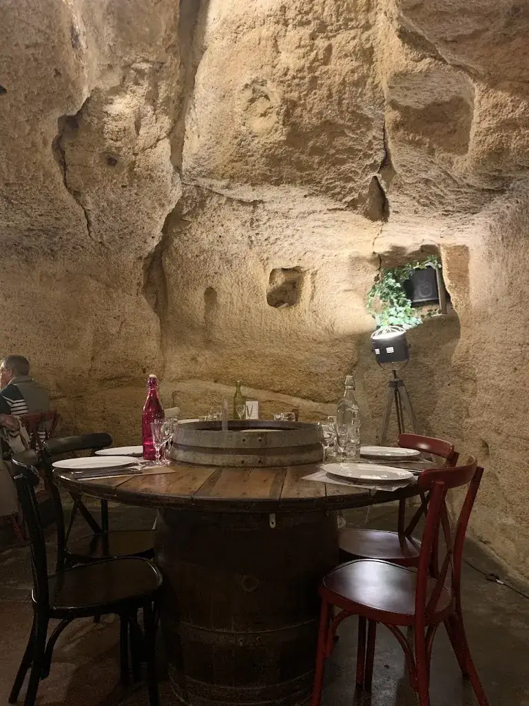 L V_Le Caveau_Doué-en-Anjou_review