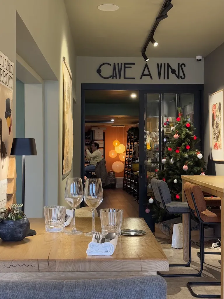 Eliza Fara_Le Moderne_Montélimar_review