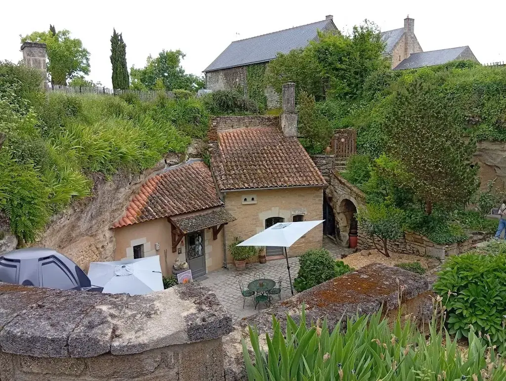 David Delin_Restaurant Les Caves de la Genevraie_Louresse-Rochemenier_review