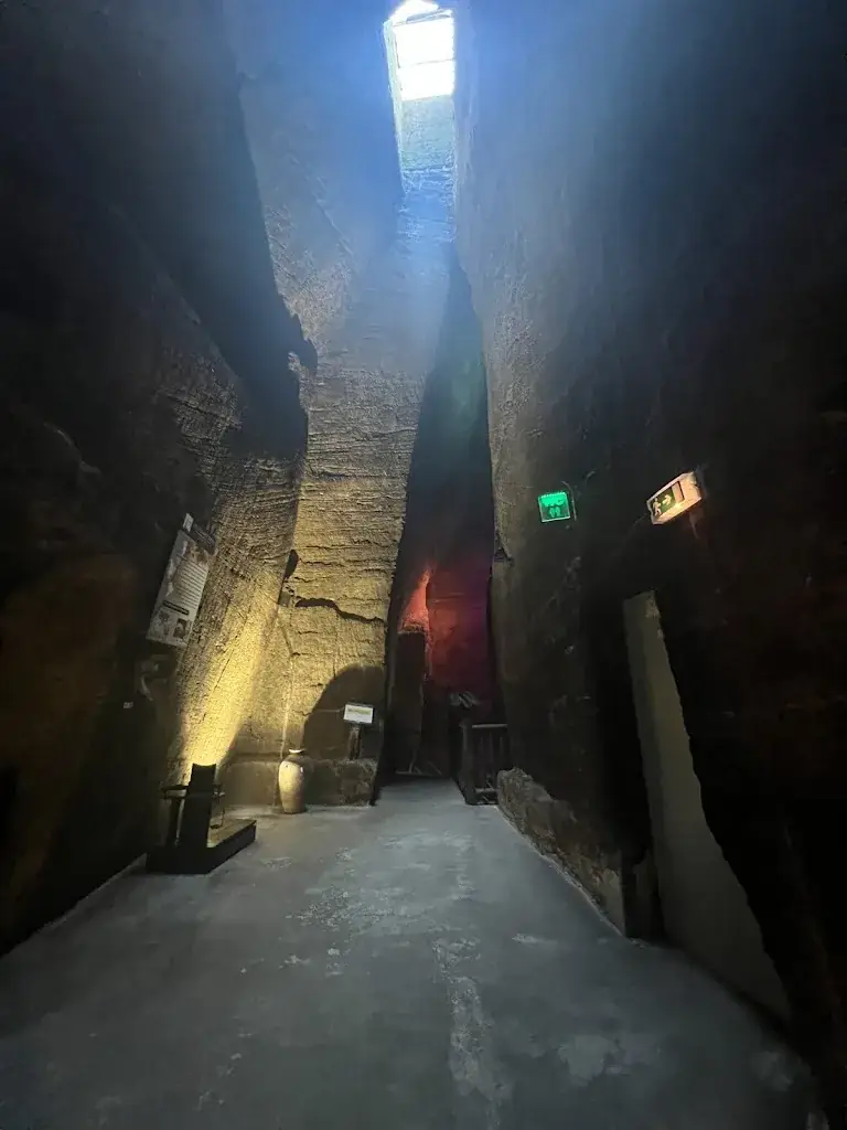 Anthony_Fontaine_slider_image_3