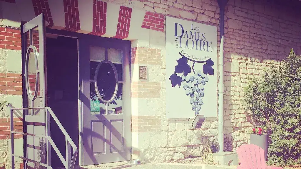Les Dames De La Loire_Ulmes_slider_image_1