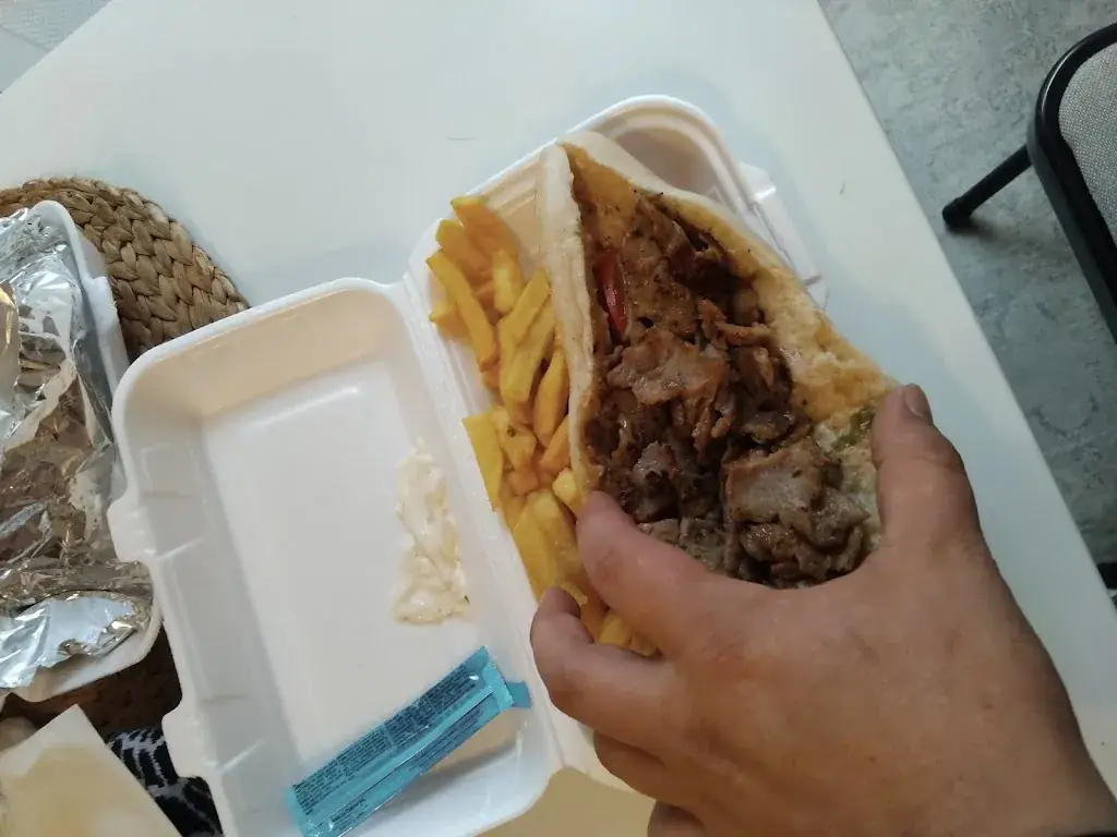 killian arnaud_La Casba Marrakesh Sarl_fontaine_review