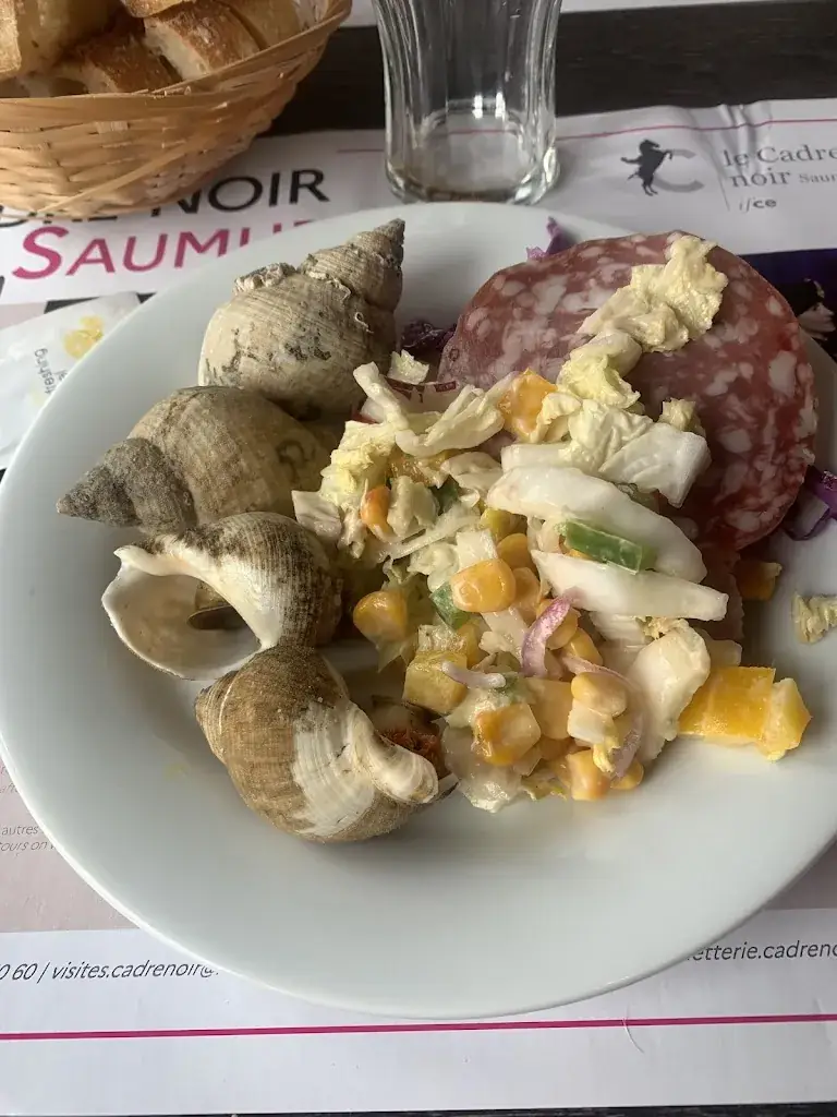 Les Faluns_FONTAINE_slider_image_2