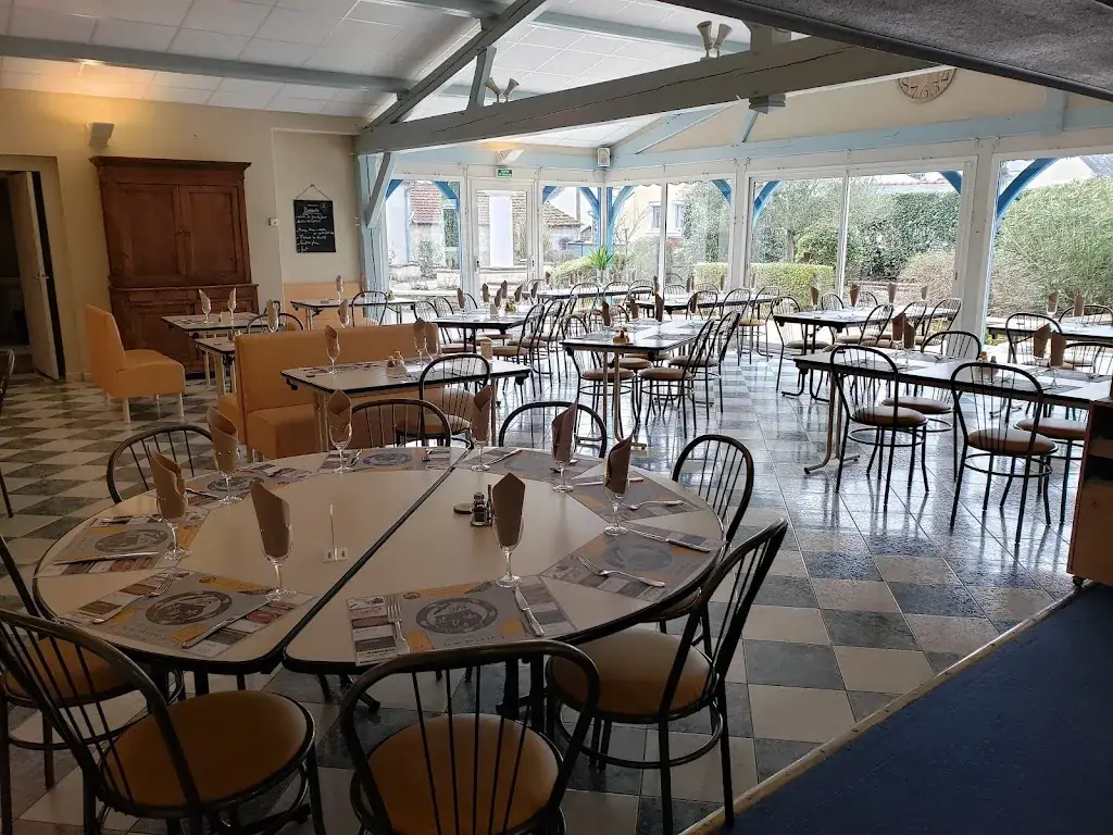 La Douceur Angevine_Louresse-Rochemenier_slider_image_1