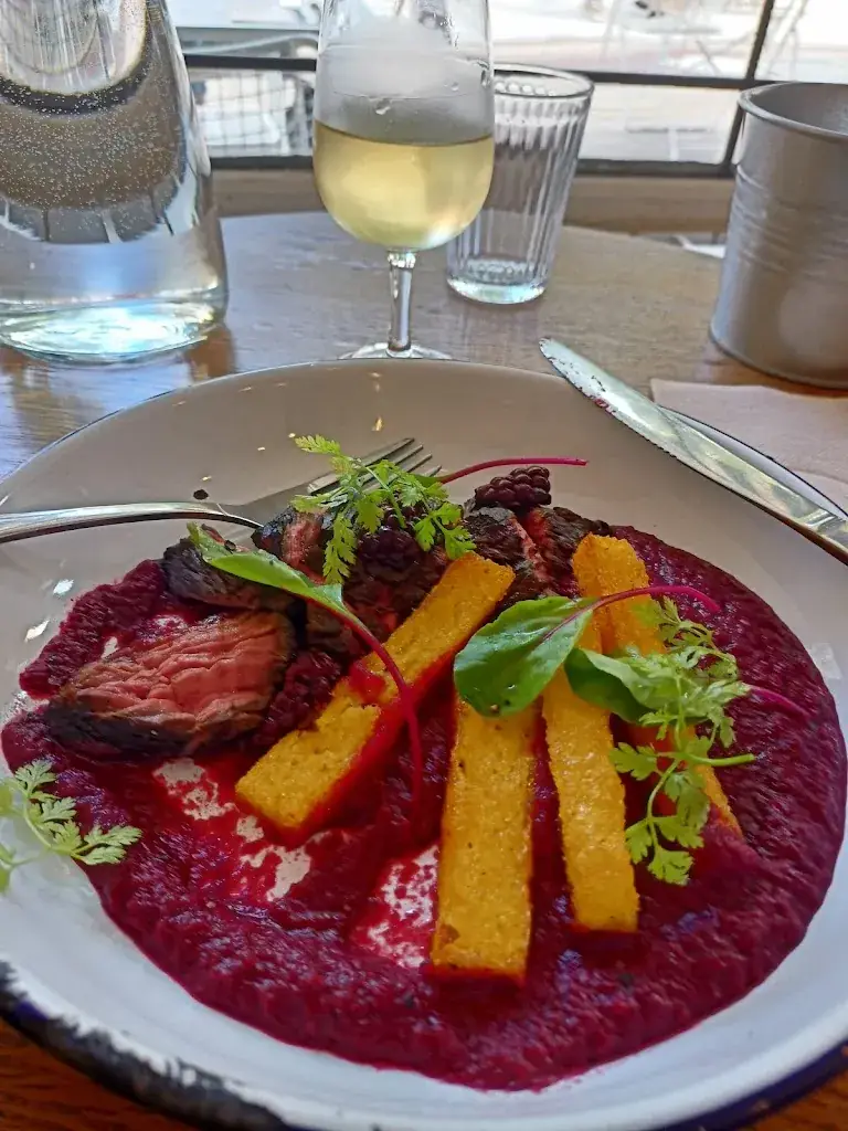 Jan Gullickson_Café du Temple_Montélimar_review