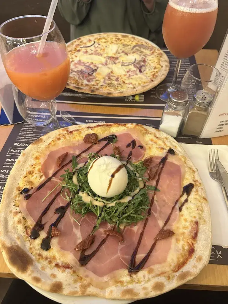 Les Nouvelles Alpes Mancelles_Fresnay-sur-Sarthe_slider_image_2