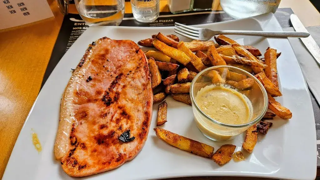 Les Nouvelles Alpes Mancelles_Fresnay-sur-Sarthe_slider_image_3