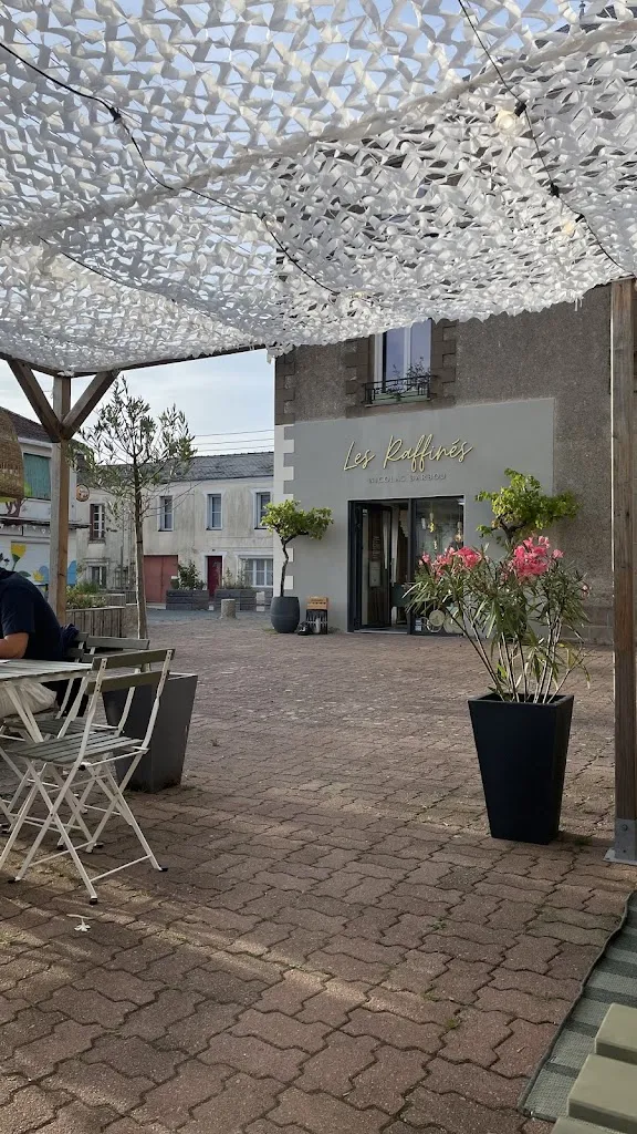 Sara Viomesnil_Les Raffinés_Paimbœuf_review