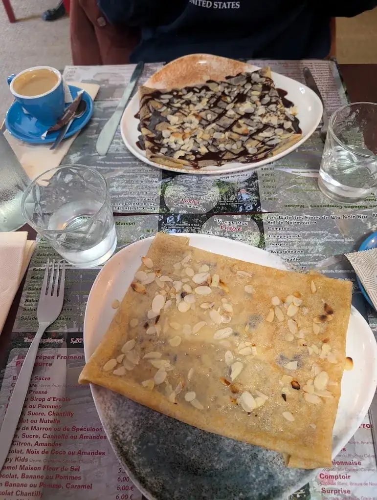 Fanny Z_Crêperie Le Comptoir_Fontenay-le-Comte_review