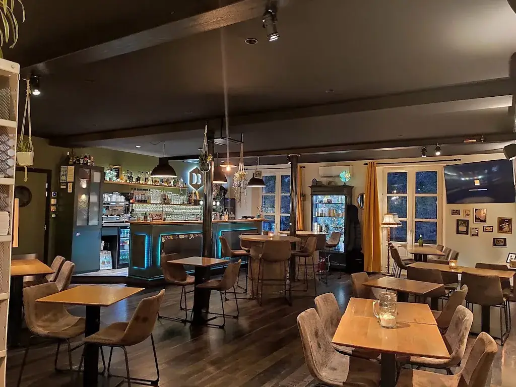 Les Dames Barrau restaurant in Gennes-Val-de-Loire