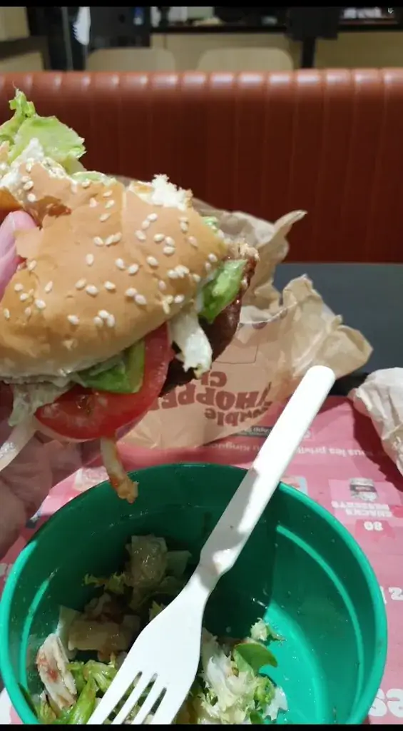 Burger King_Grez-Neuville_slider_image_2