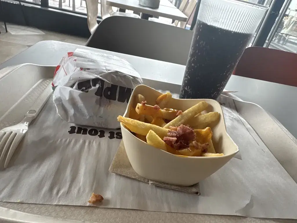 Burger King_Grez-Neuville_slider_image_3