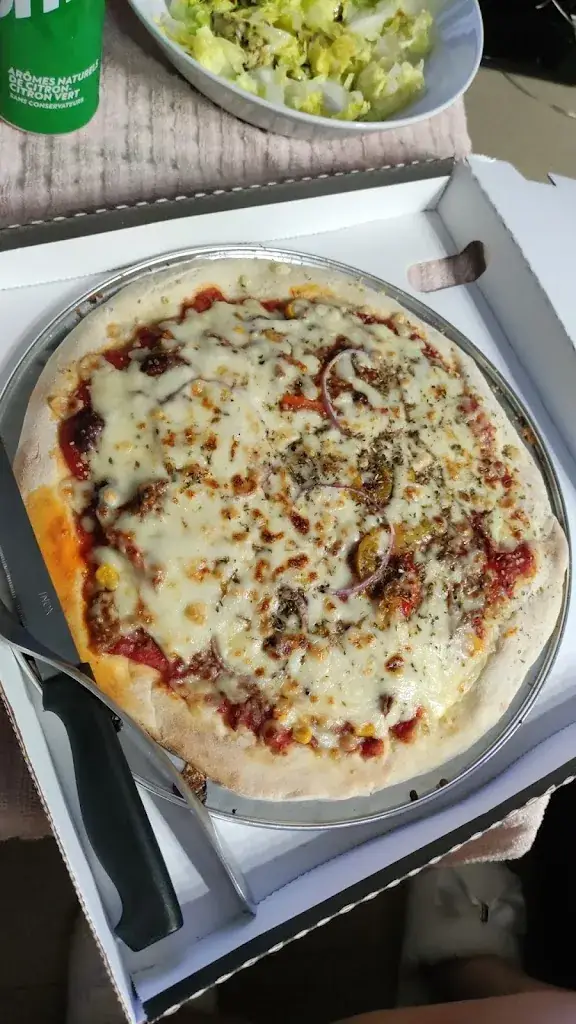 Kiosque pizza lionnais_Grez-Neuville_slider_image_3