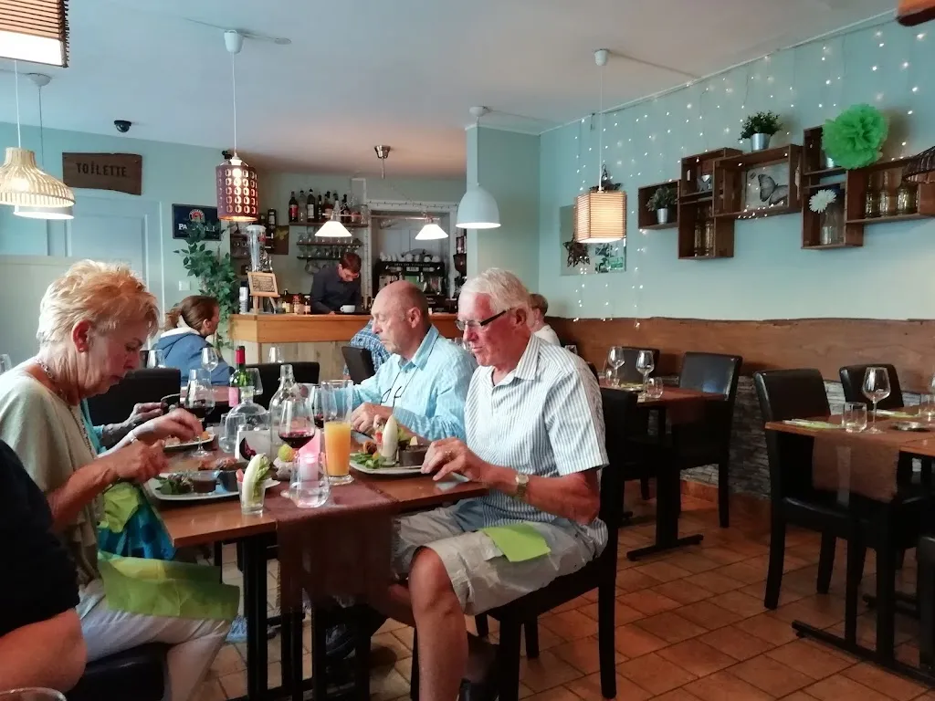 Restaurant Le Papillon_Gorron_slider_image_3