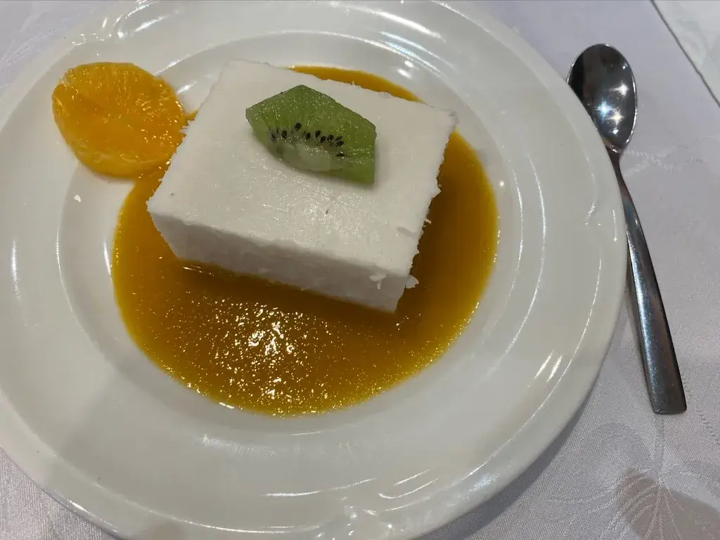 RESTAURANT DE LA COLMONT_Gorron_slider_image_3