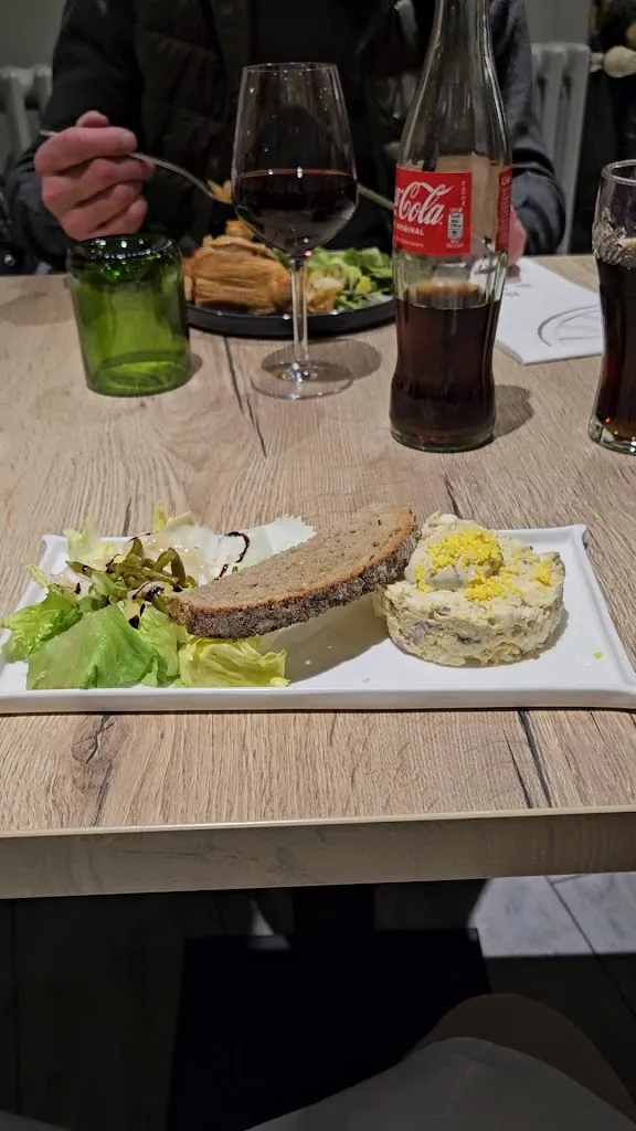 Auberge du Charron à Montréal la cluse_Montréal-la-Cluse_slider_image_2