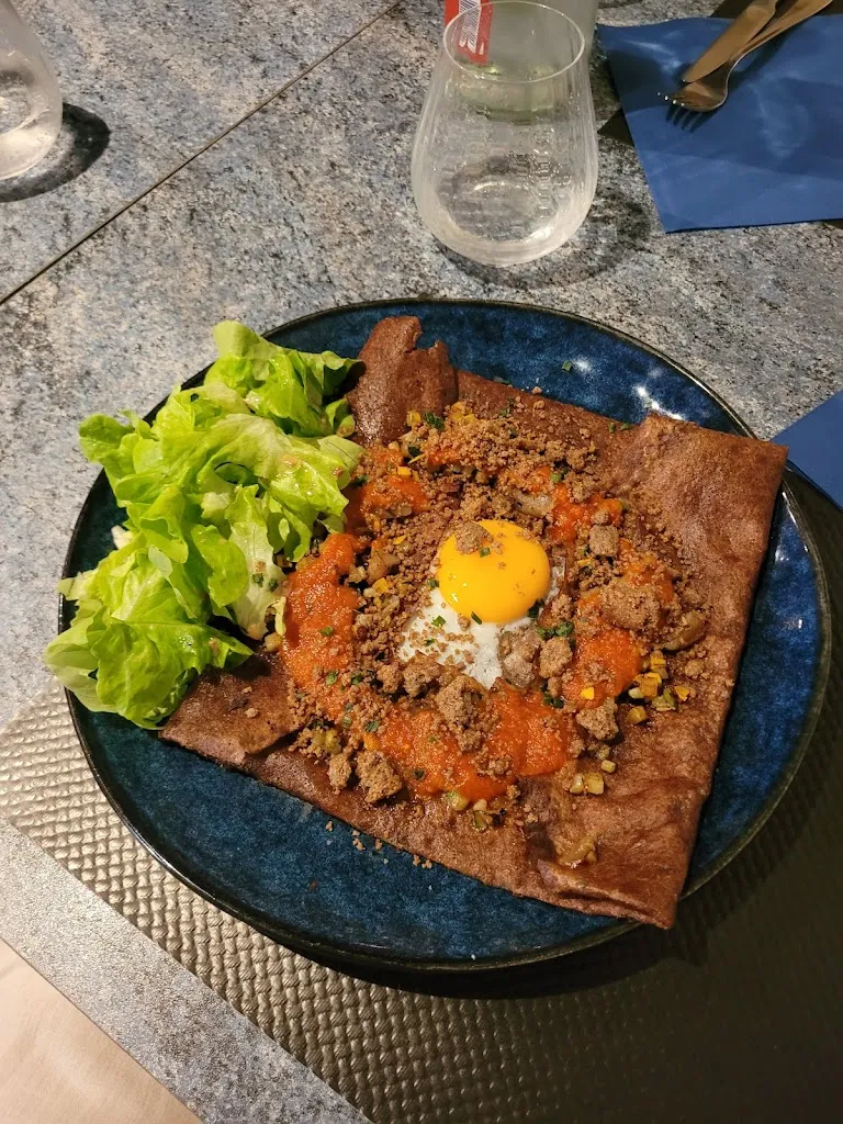 emily robinson_Creperie du Menhir_Gorron_review