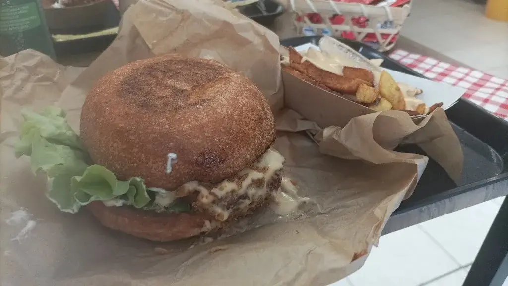 m moulinval_Le 25B_Guémené-Penfao_review