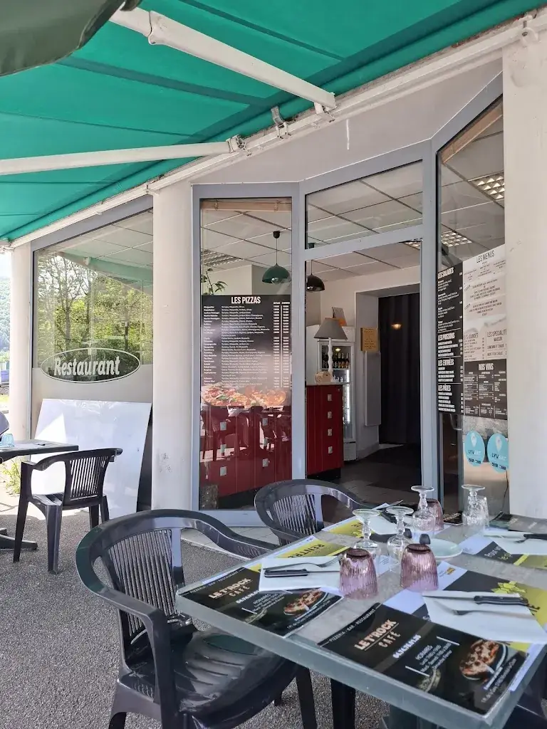 Eric Martin_Le Trock Café_Montréal-la-Cluse_recensione